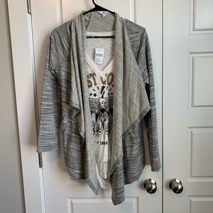 BUNDLE: Sweater and shirt
